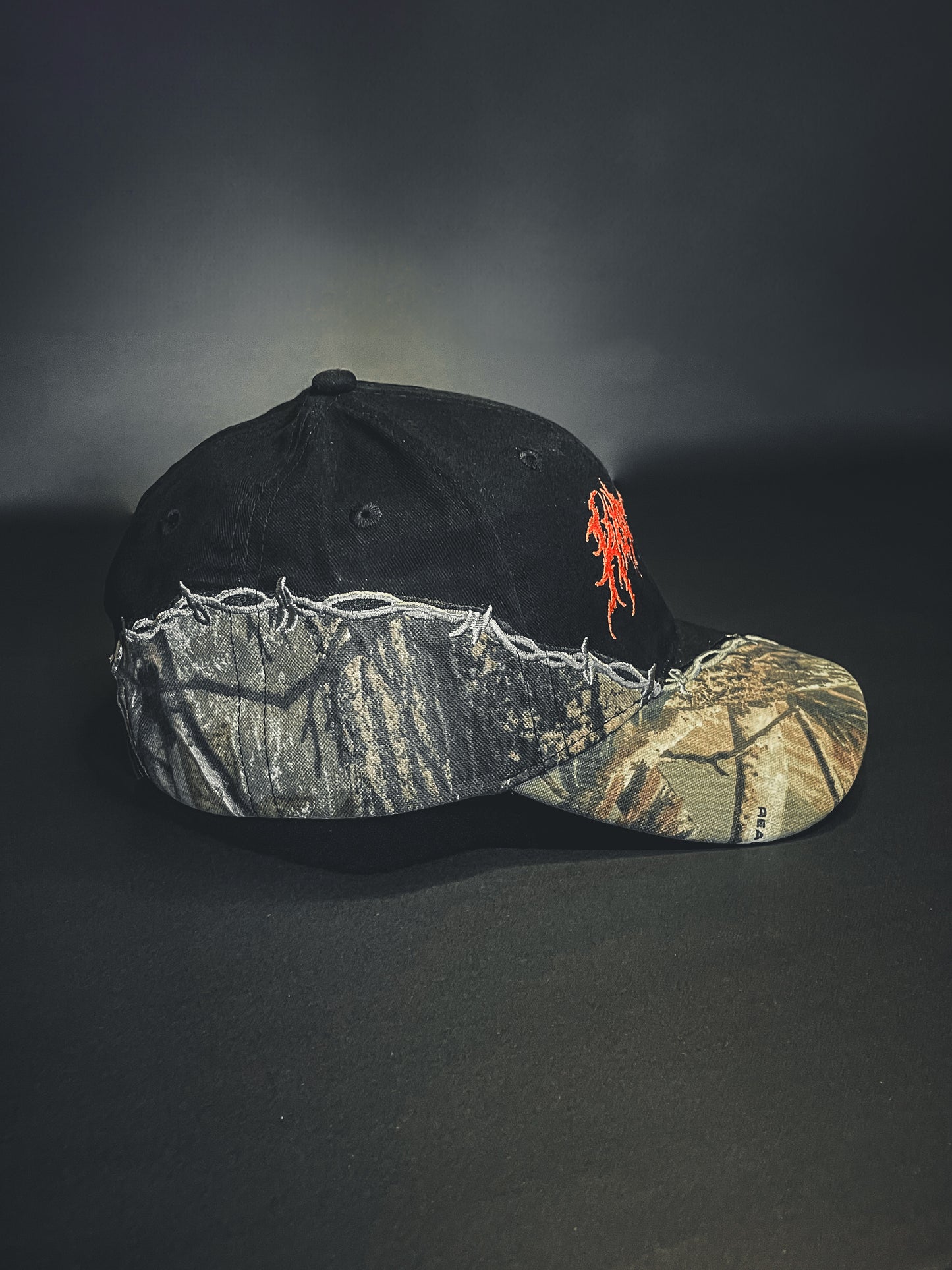 BARBED WIRE CAMO HAT